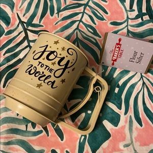 The Baker's Table "Joy to the World" Flour Sifter Baking Baker Holiday Gift NWT